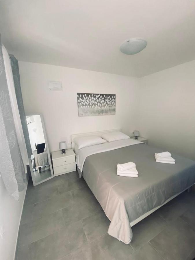 Apartmani Mila Starigrad Paklenica Εξωτερικό φωτογραφία