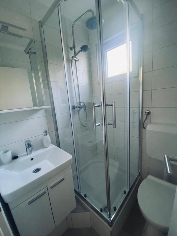 Apartmani Mila Starigrad Paklenica Εξωτερικό φωτογραφία