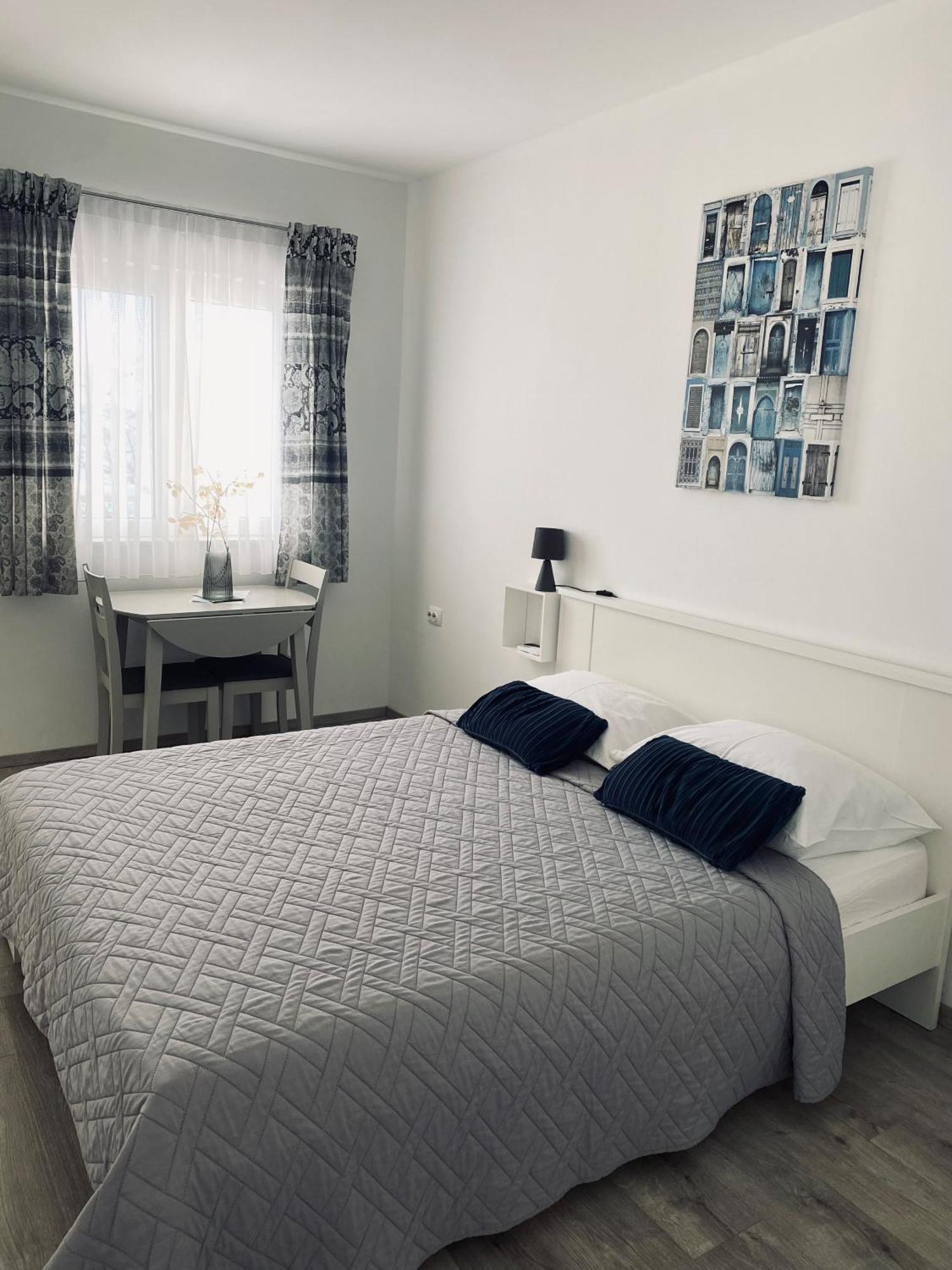 Apartmani Mila Starigrad Paklenica Εξωτερικό φωτογραφία