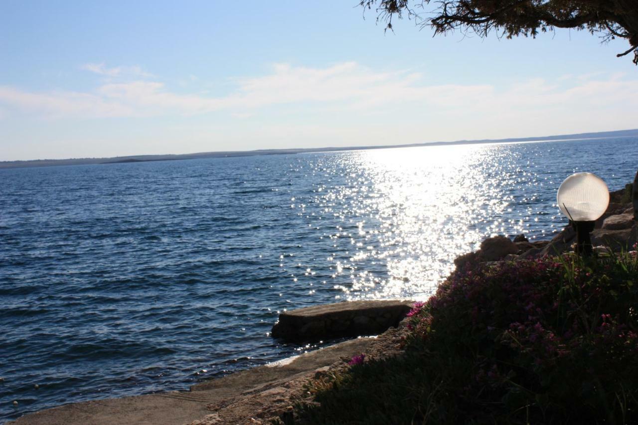Apartmani Mila Starigrad Paklenica Εξωτερικό φωτογραφία