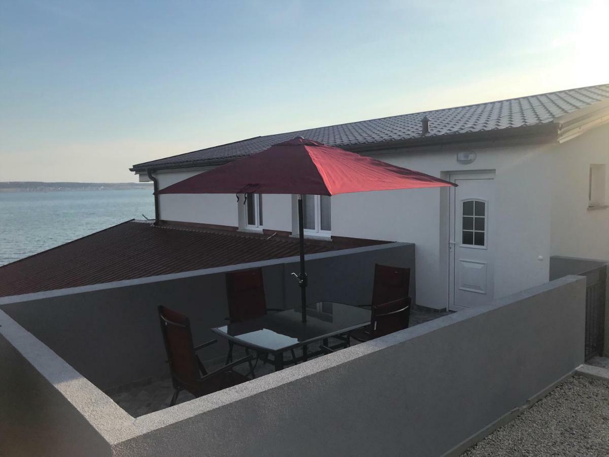 Apartmani Mila Starigrad Paklenica Εξωτερικό φωτογραφία