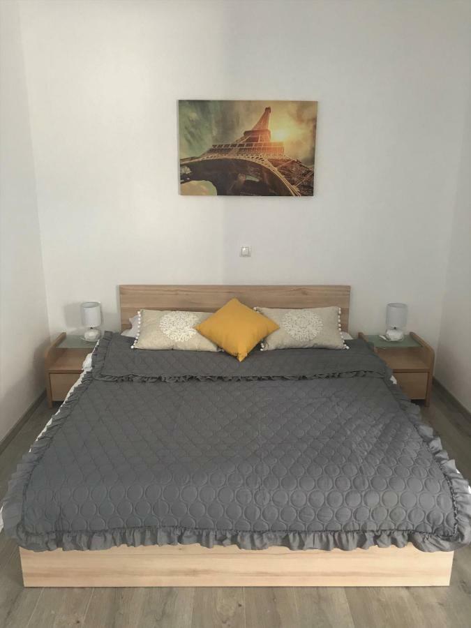 Apartmani Mila Starigrad Paklenica Εξωτερικό φωτογραφία