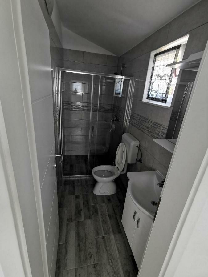 Apartmani Mila Starigrad Paklenica Εξωτερικό φωτογραφία