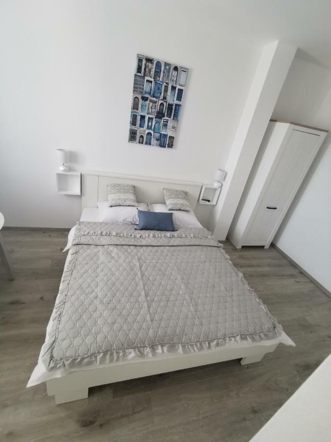 Apartmani Mila Starigrad Paklenica Εξωτερικό φωτογραφία