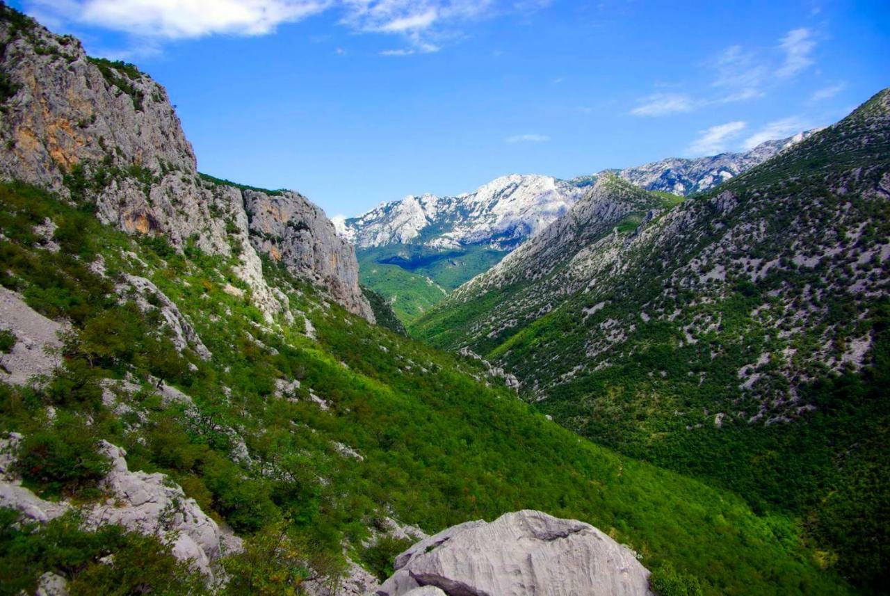 Apartmani Mila Starigrad Paklenica Εξωτερικό φωτογραφία